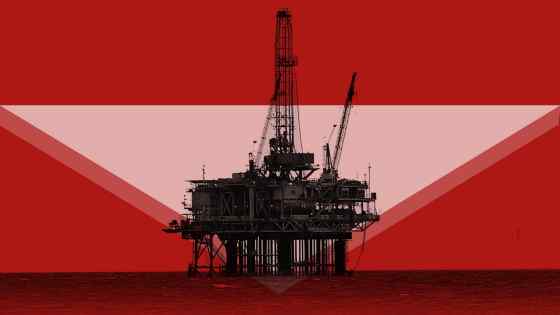 Oil tumbles after Israel refrains from attack on Iran’s refining facilities